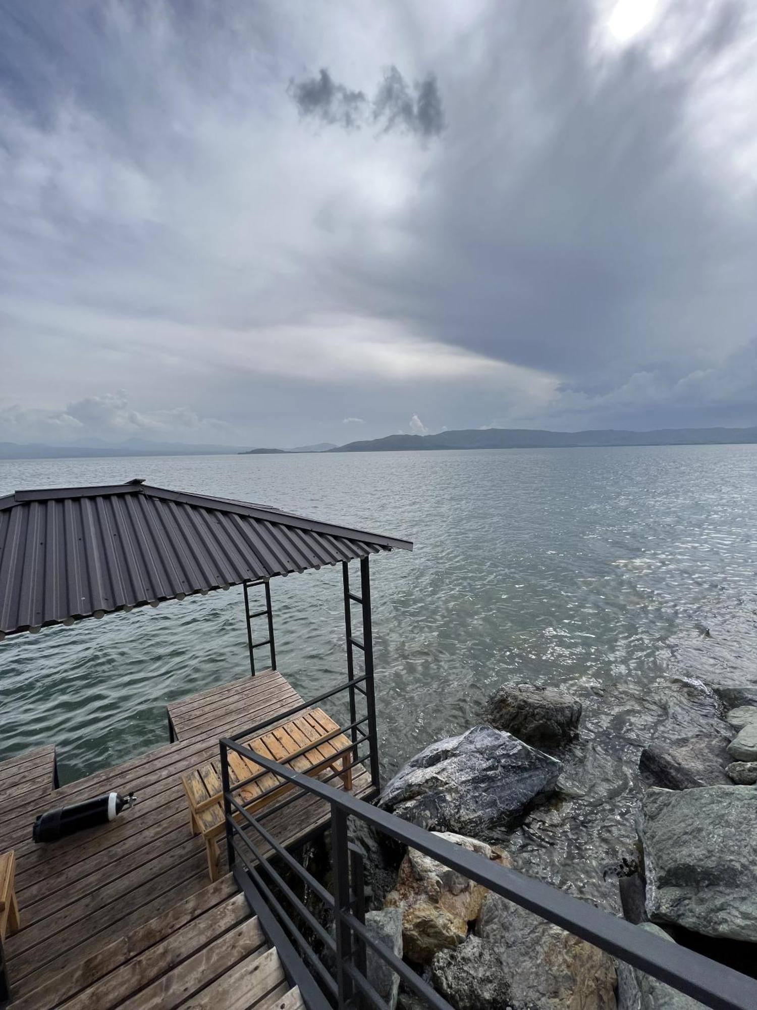 Altitude 1900 Dive Resort Chambarak Esterno foto
