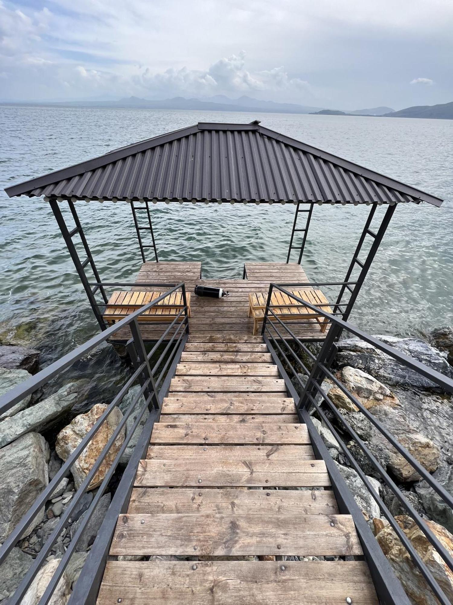 Altitude 1900 Dive Resort Chambarak Esterno foto