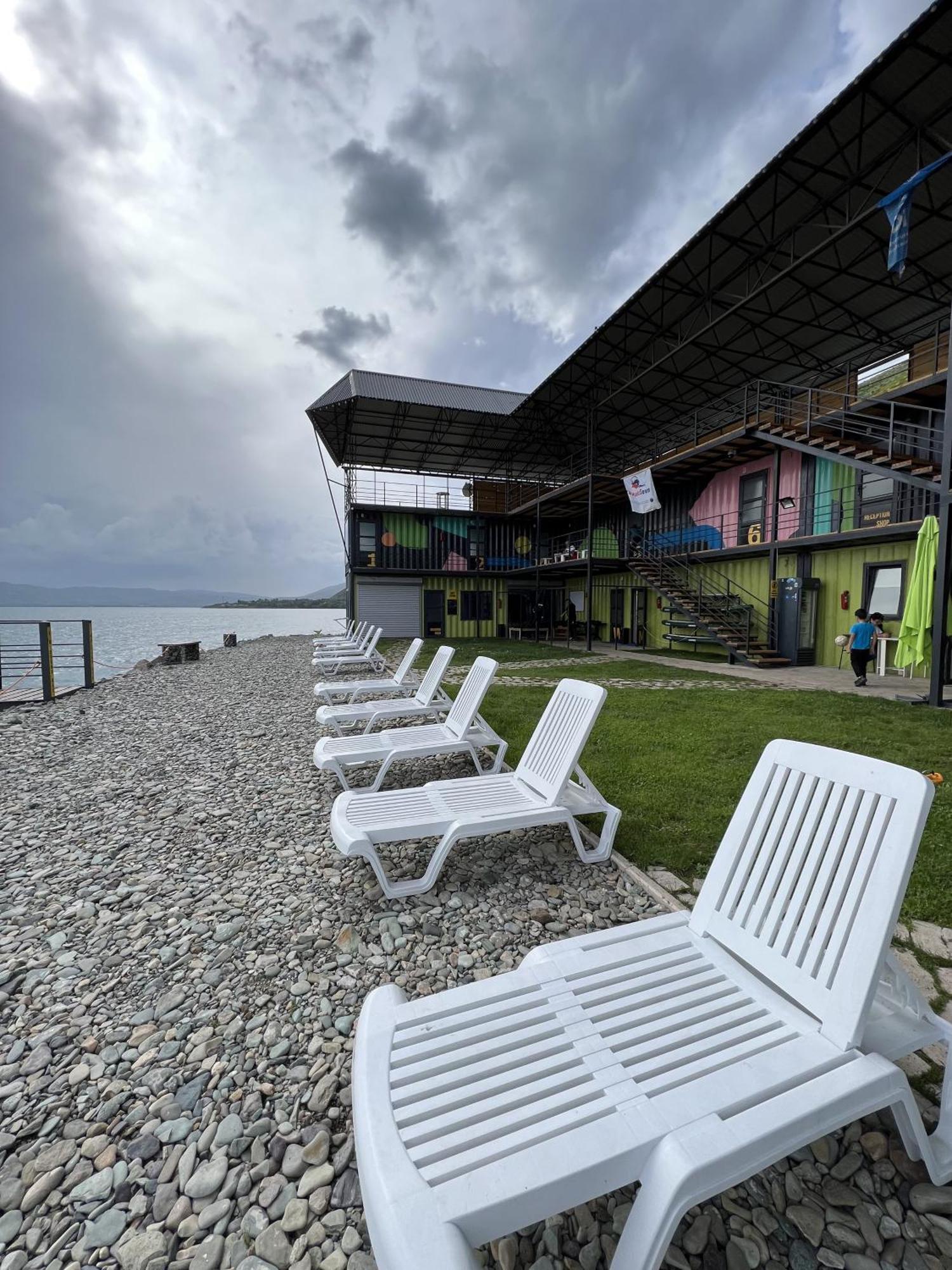 Altitude 1900 Dive Resort Chambarak Esterno foto